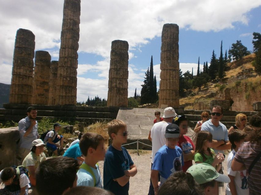 Delphi and Monastery of Hosios Loukas Family Day Tour