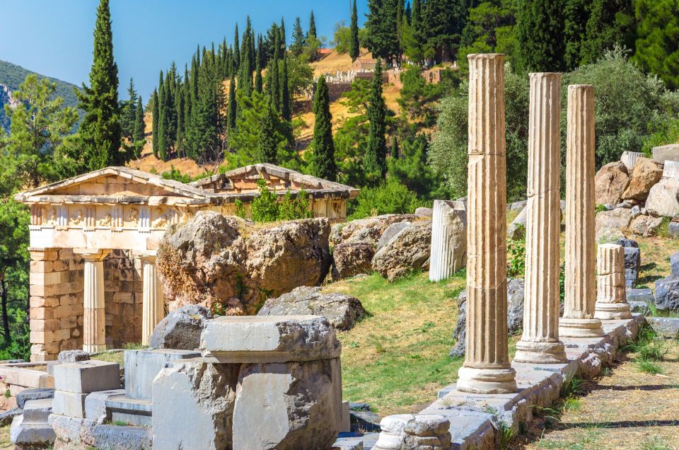 Delphi Tour