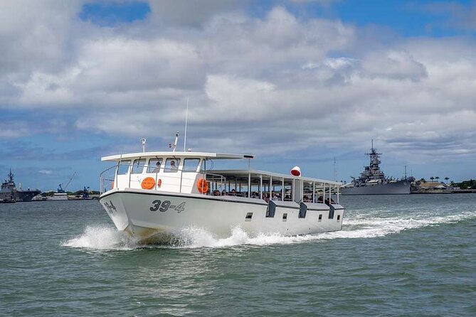 Deluxe Pearl Harbor USS Arizona Memorial and Honolulu City Tour