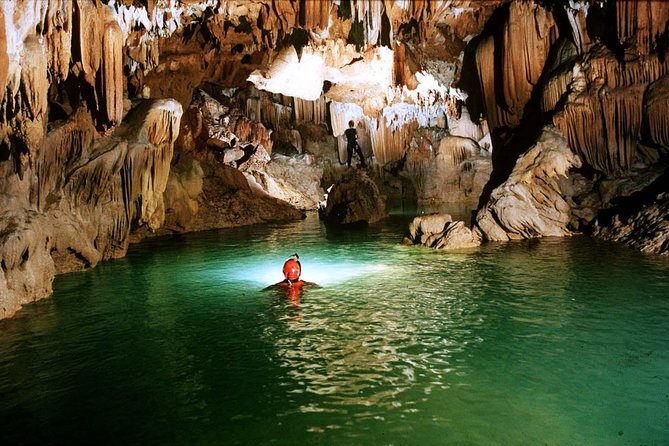 Deluxe Small Group Tour: Phong Nha Cave And Dark Cave 1 Day