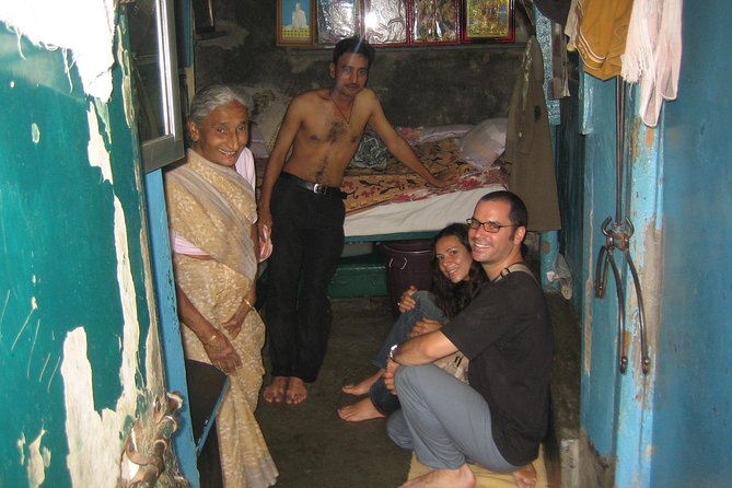 Dharavi Slum Tour by the 1st Female Tour Guide of Mumbais Slum - Exploring the Vibrant Dharavi Marketplace