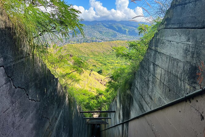 Diamond Head Hiking and Oahu Island Experience Feat. North Shore - What to Expect on the Hike