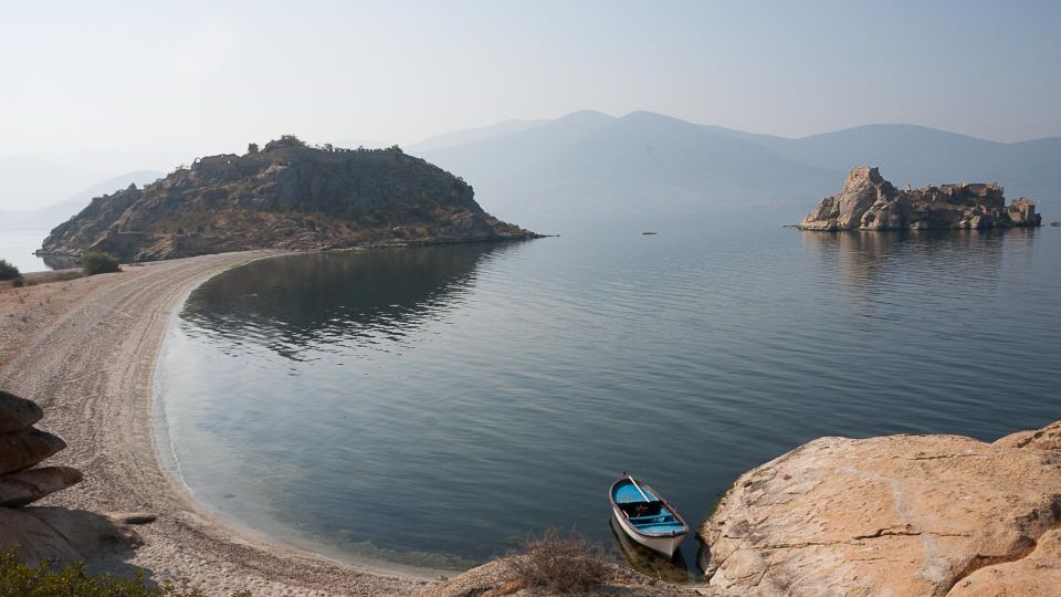 Didim/Altinkum: Full-Day Bafa Lake Guided Tour W/Breakfast