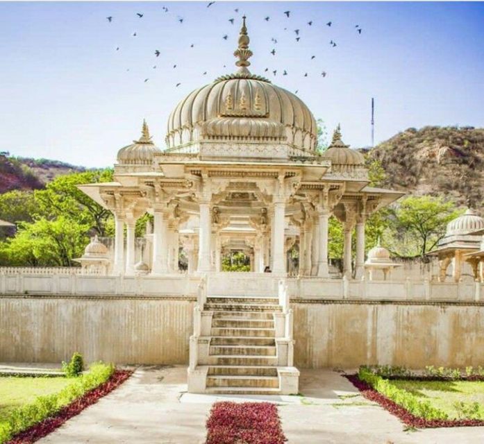 Discover Jaipur With Guide by Car From Delhi (14 Hours Tour)