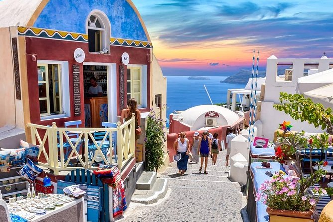 Discover Santorini in a Day- Private Tour 6 Hours