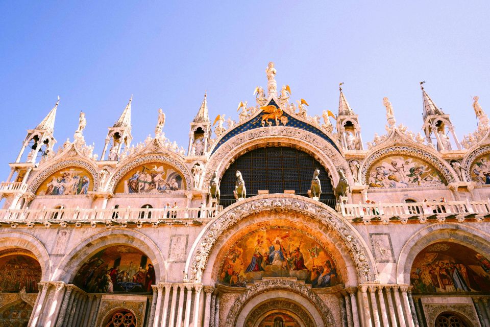 Discover Venices: Express Tour of Saint Marks Basilica