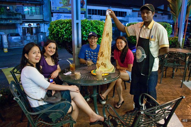 Eat Like a Local: Kuala Lumpur Hawker Center and Street Food Tour by Night