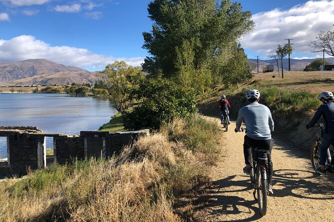 Ebike Tour Lake Dunstan Wine Tasting - Tour Overview