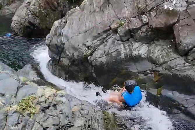 El Yunque Rainforest – Waterslide, Cliff Jump, and Rope Swing!