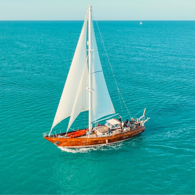 Elba: Private Boat Tours With a Classic Wooden Yacht.