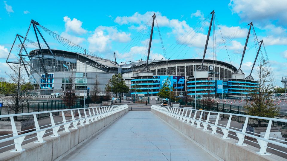 Etihad Stadium: Manchester City FC Tour by Rail From London