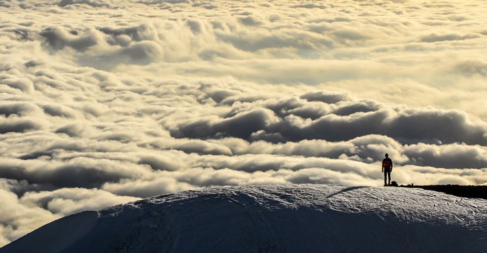 Etna South: High Altitude Winter Trek With an Alpine Guide