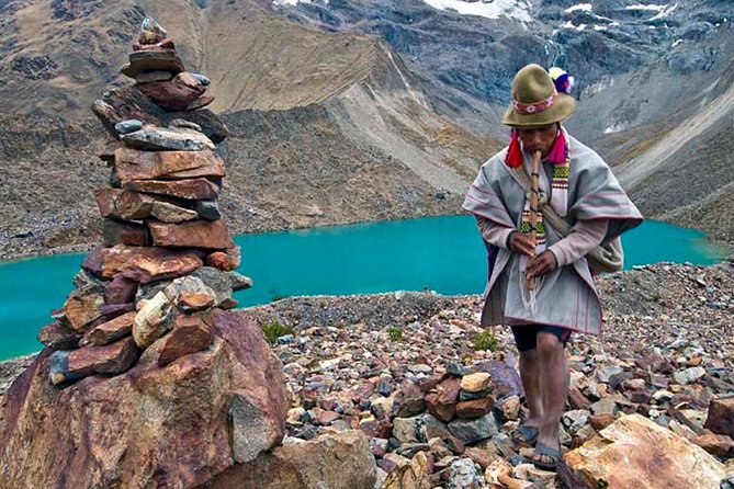 Excursion to Humantay Lake From Cusco – Prívate Tour.