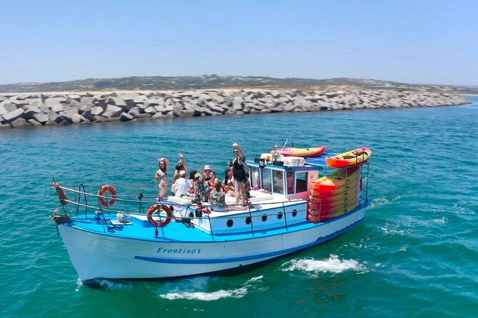 Explore Caves and Beaches of Alvor – Boat & Kayak Tour