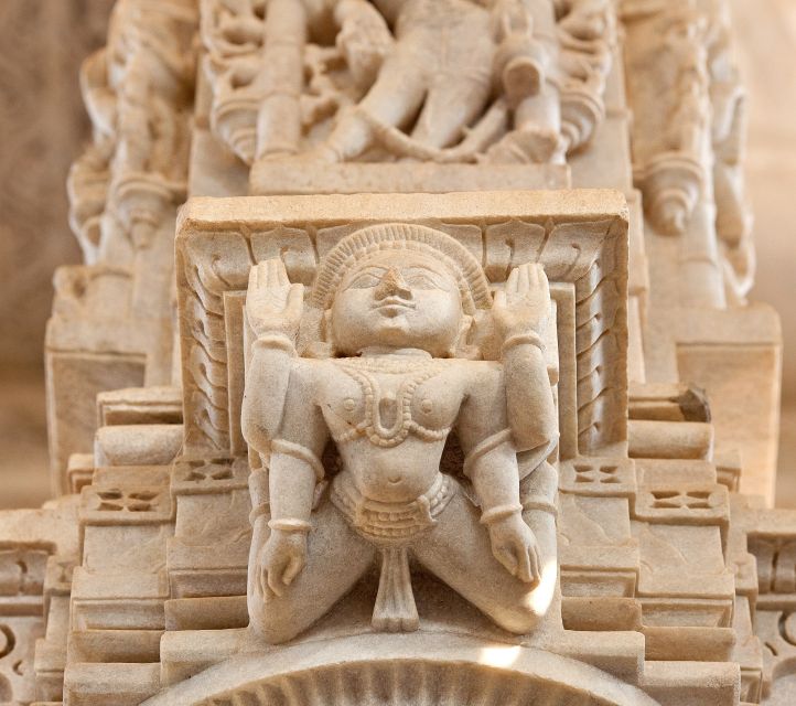 Explore Ranakpur Jain Temple From Udaipur With Jodhpur Drop