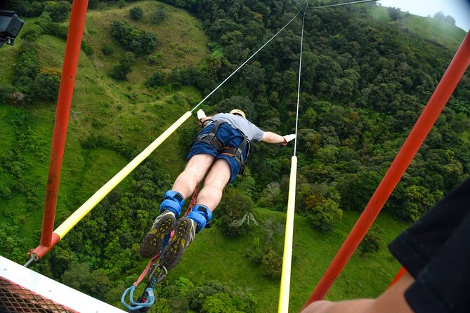 Extreme Bungee Jumping in Monteverde