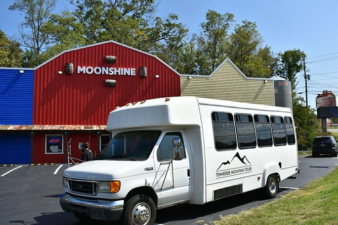 Famous Moonshine & Wine Tour From Pigeon Forge