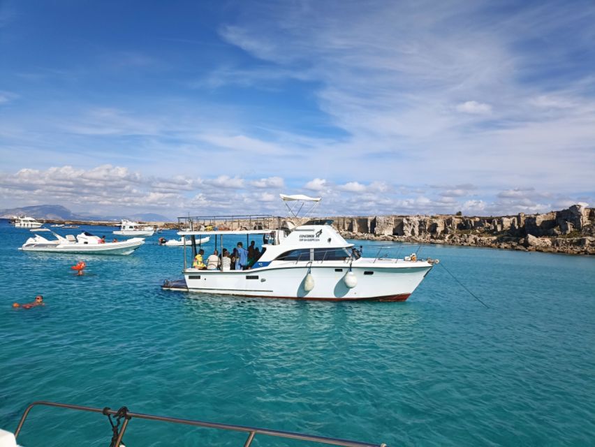 Favignana: Favignana & Levanzo Sightseeing Cruise With Lunch