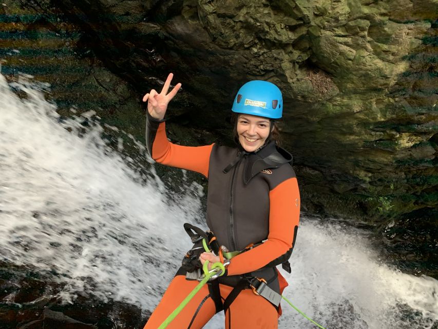 Flores: Canyoning in the Lower Ilhéus With a Guide and Snack