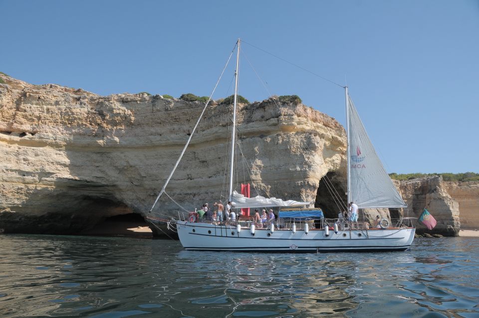 From Albufeira: Benagil Coastline Tour