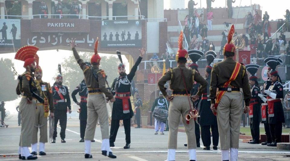 From Amritsar: Private Day Trip With Wagah Border Ceremony