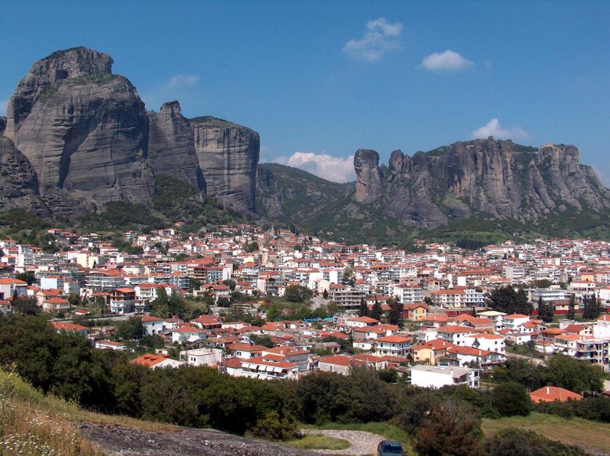 From Athens: 2-Day Delphi and Meteora Private Tour