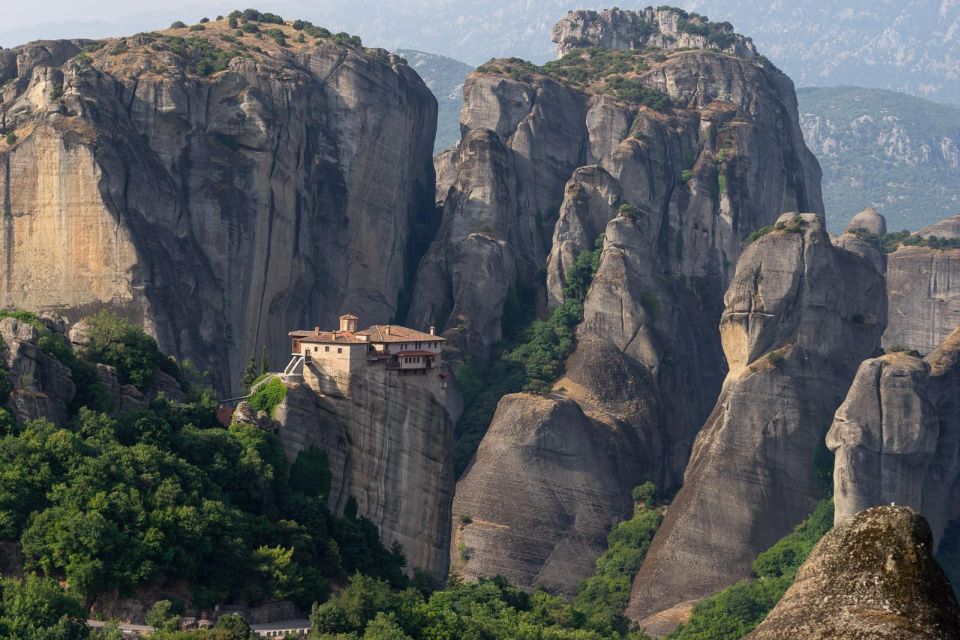 From Athens: Meteora Caves & Monasteries Day Trip by Train