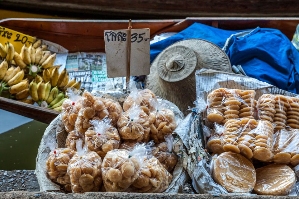 From Bangkok: Damnoen Saduak Floating Market Guided Tour