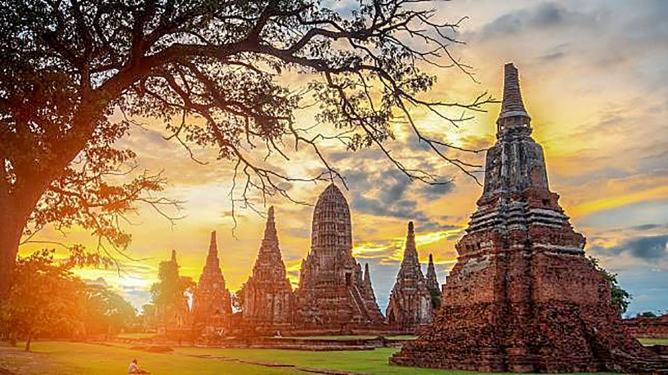 From Bangkok: Tour Ayutthaya + Lunch + Spanish Guide