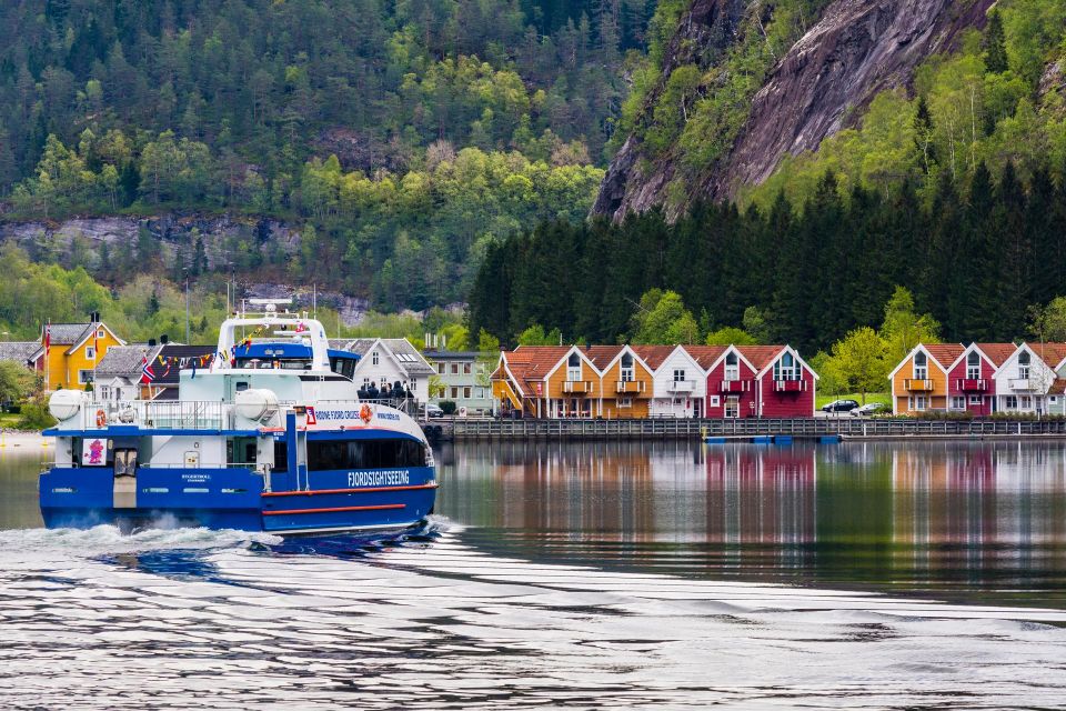 From Bergen: Scenic Fjord Cruise to Mostraumen