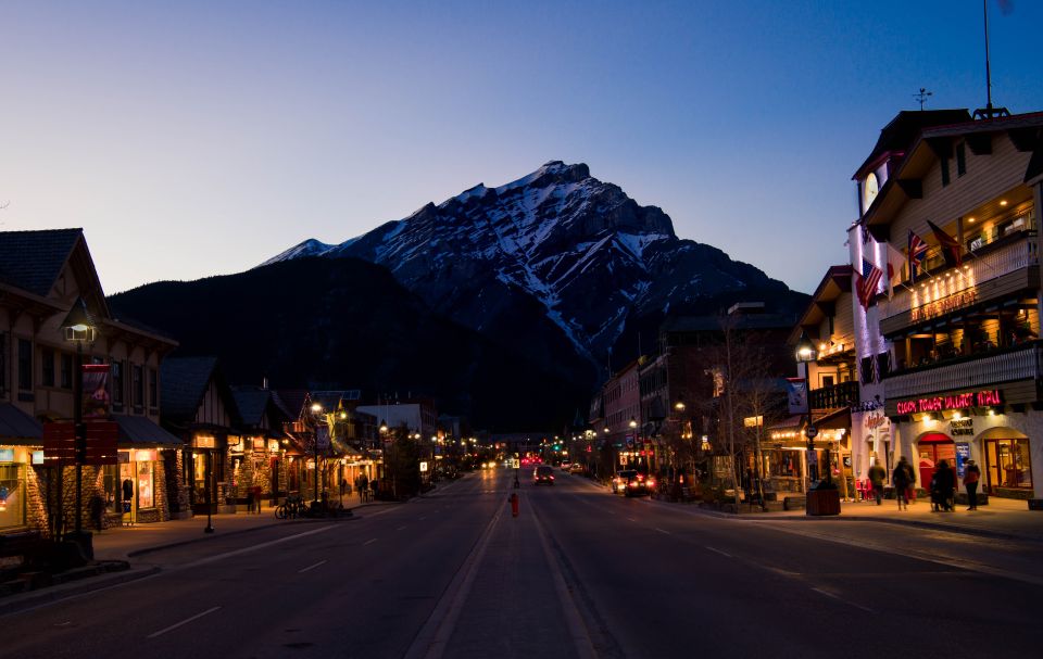 From Calgary: Deep 1 Day Tour in Banff