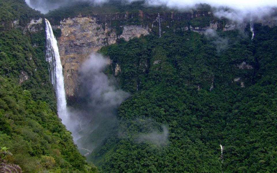 From Chachapoyas: Gocta Waterfall Full-Day Hiking Tour