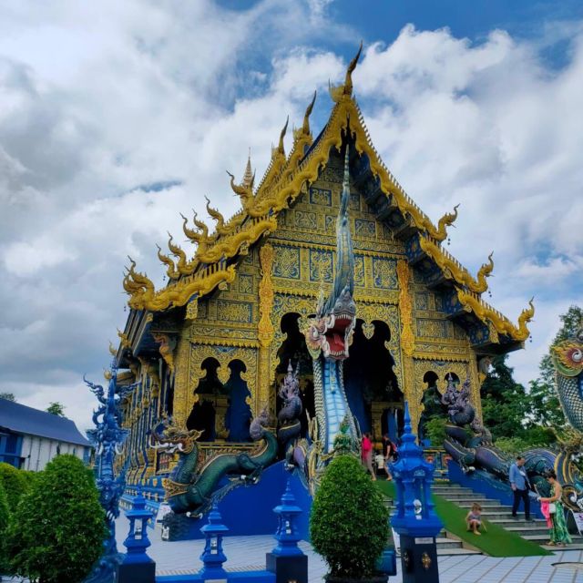 From Chiang Mai: Chiang Rai White & Blue Temple, Black House