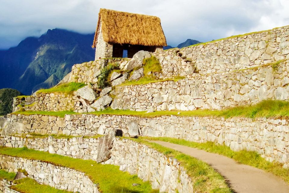 From Cusco: 2-Day All-Inclusive Tour of Machu Picchu