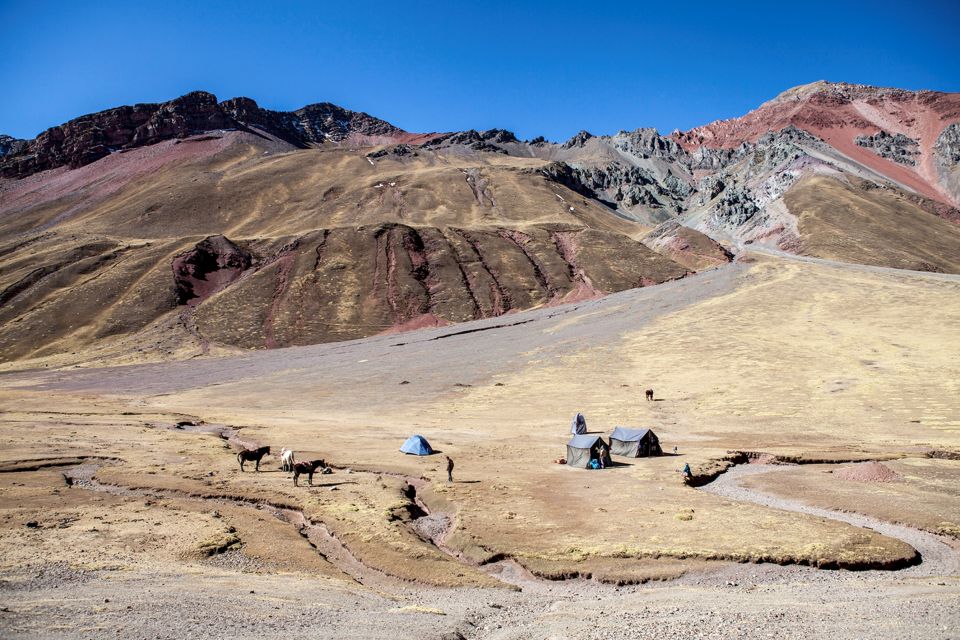 From Cusco: Private Full-Day Hike to The Rainbow Mountain