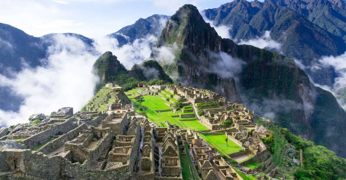 From Cusco: Private Full-Day Machu Picchu Tour With Lunch