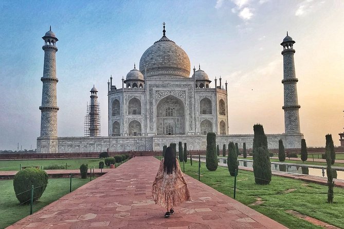 From Delhi: Day Trip to Taj Mahal, Agra Fort and Mini Taj | 12h