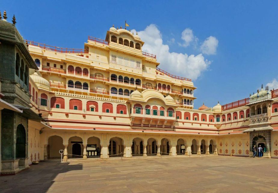 From Delhi: Jaipur One Day Tour Package by Car