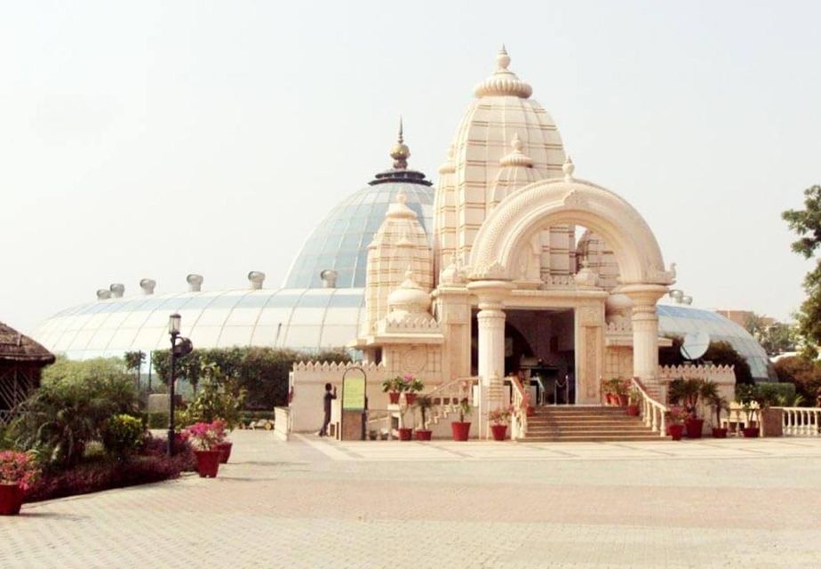 From Delhi: Private 1-day Mathura and Vrindavan Tour by Car