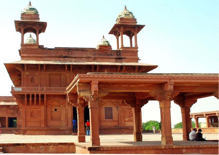 From Delhi: Taj Mahal, Agra Fort, Fatehpur Sikri Tour by Car