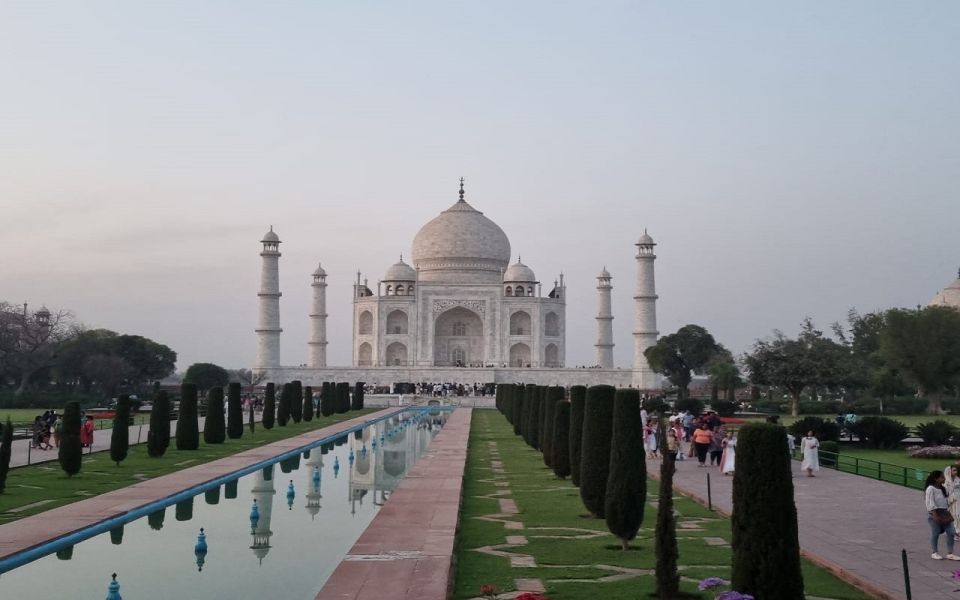 From Delhi : Taj Mahal & Agra Fort Guided Tour