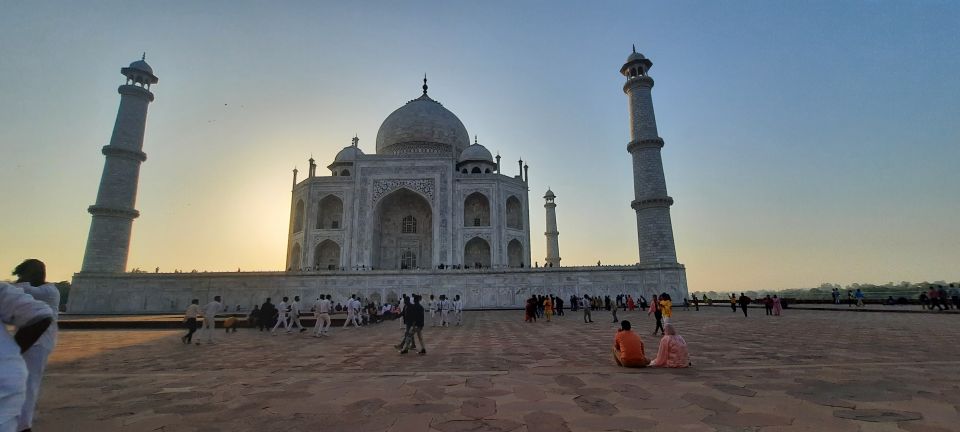 From Delhi: Taj Mahal & Agra Private Day Tour With Transfers