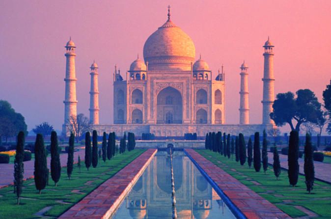 From Delhi: Taj Mahal and Agra Fort: Full-Day Trip by Car