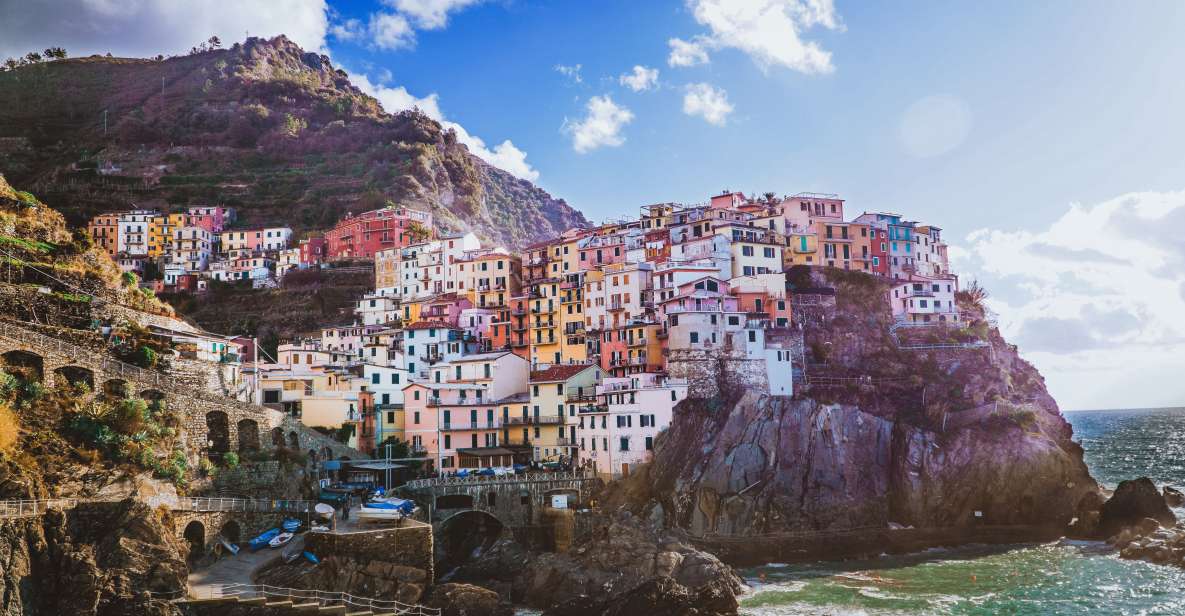 From Florence: Cinque Terre Day Trip by Bus