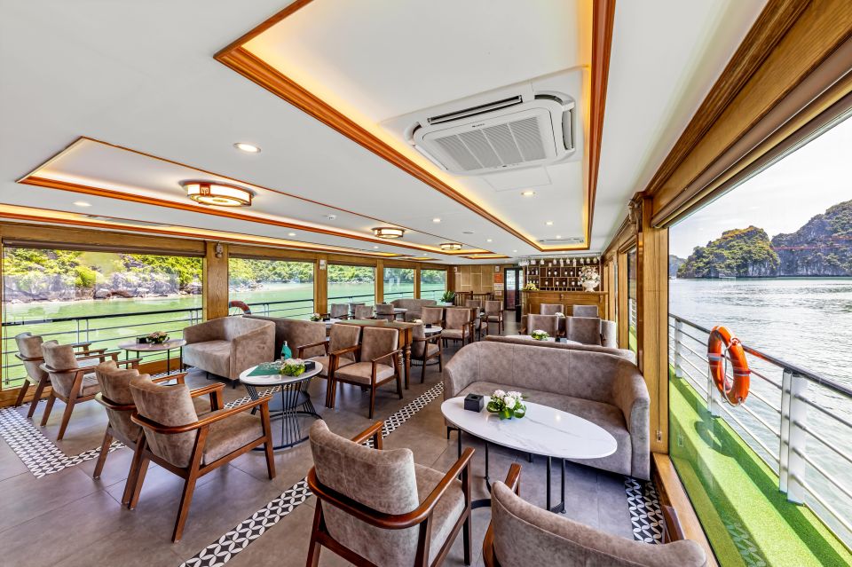 From Hanoi: 1-Day Halong 5-Star Cruise W/Jacuzzi & Limousine