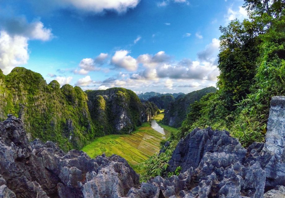 From Hanoi: 2-Day Ninh Binh Tour With 4 Star Hotel and Meals