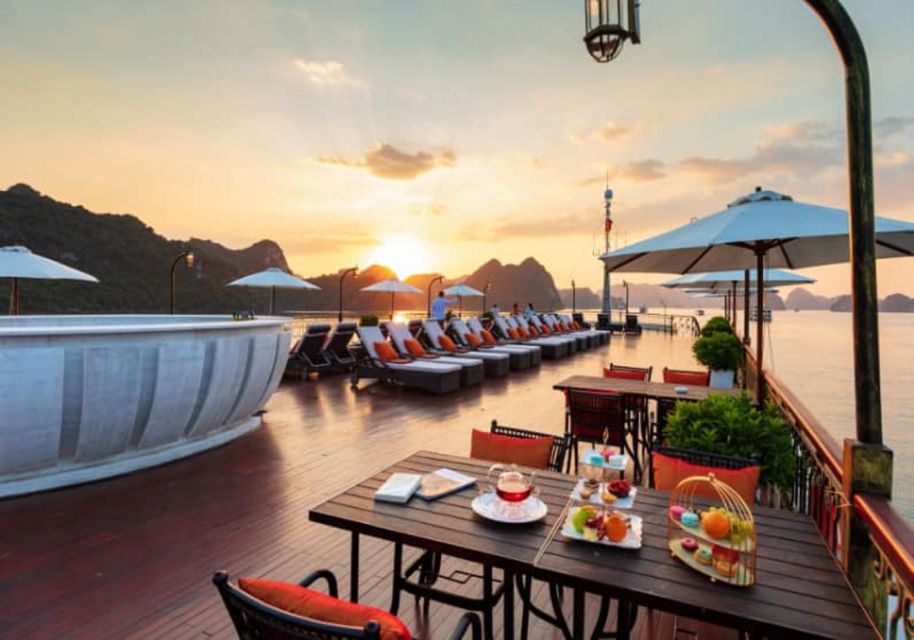 From Hanoi: 3-Day Halong & Lan Ha Bay Cruise With Cave Tour