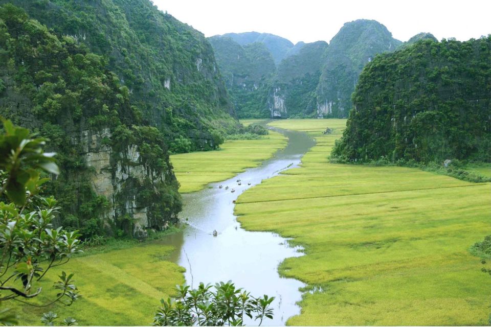 From Hanoi: Ninh Binh & Cuc Phuong National Park 2-Day Tour