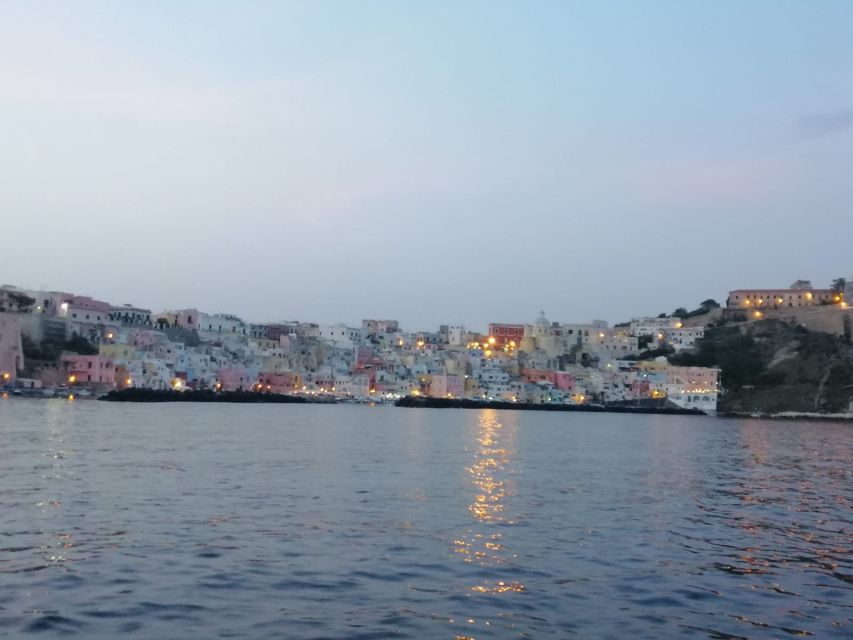 From Ischia: Procida Island Full-Day Boat Tour With Lunch