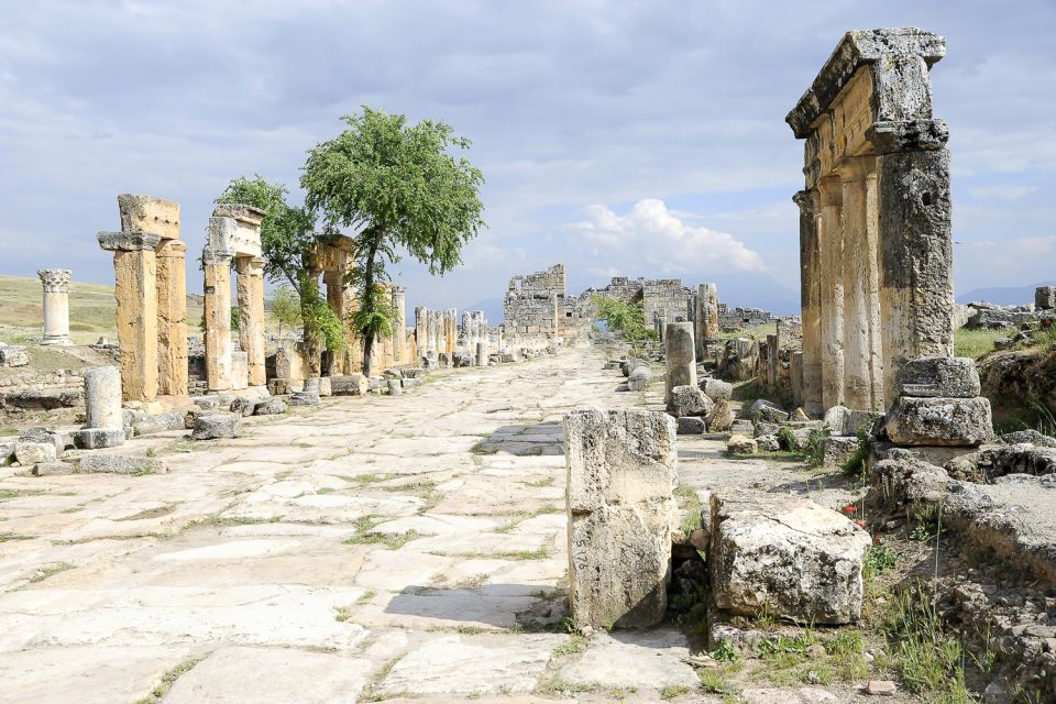 From Istanbul: Private Pamukkale and Hierapolis Day Tour